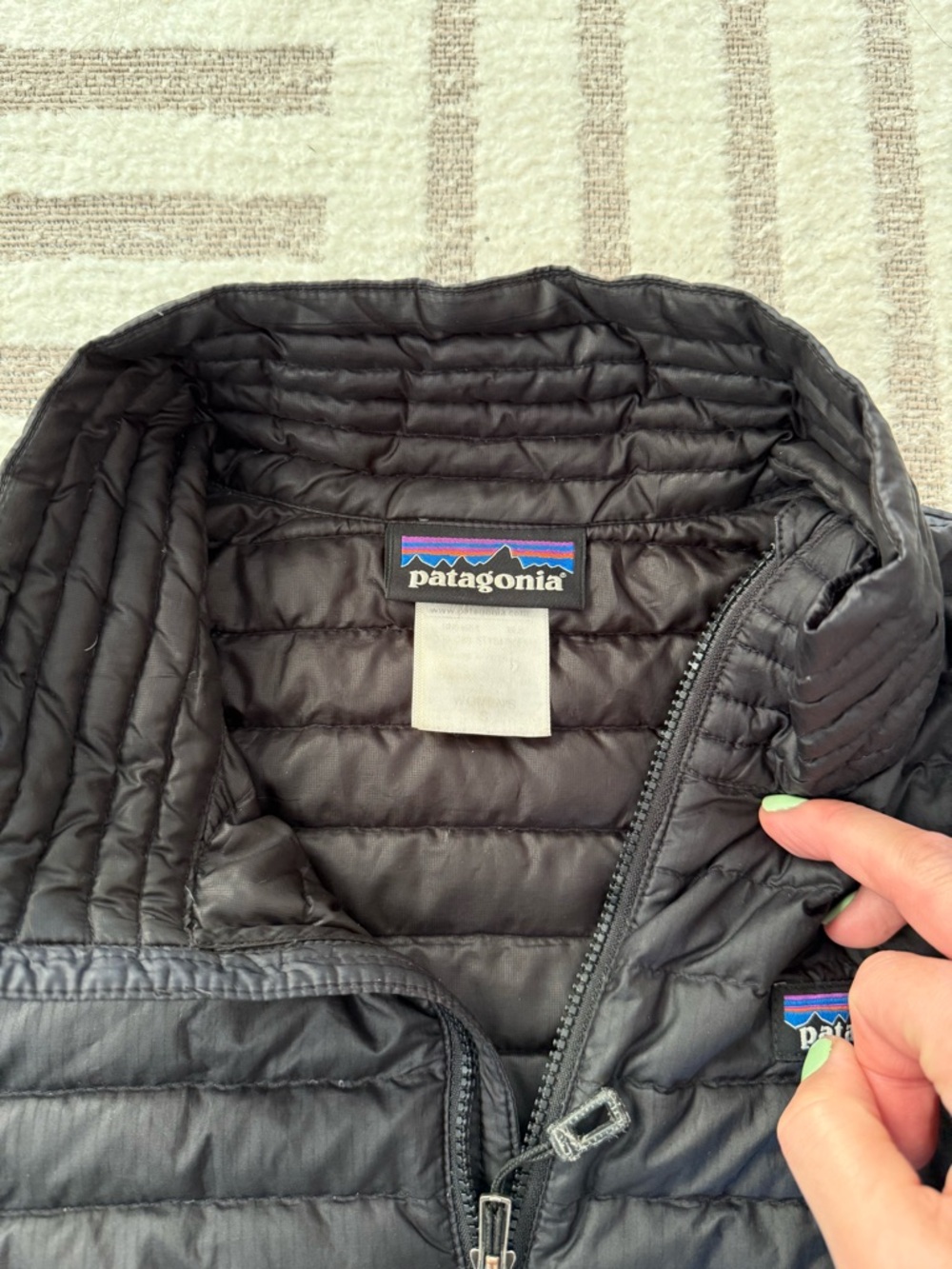 Patagonia Women's Down Sweater™ Jacket - Picture 9 of 9